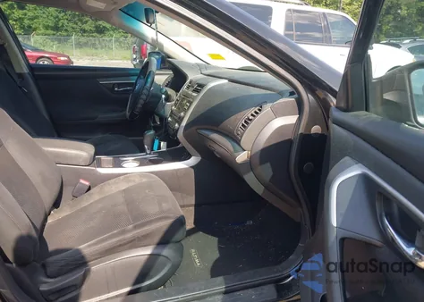 2015 Nissan Altima 2.5/2.5 S/2.5 Sl/2.5 Sv from USA, damaged, VIN 1N4AL3AP8FN322668